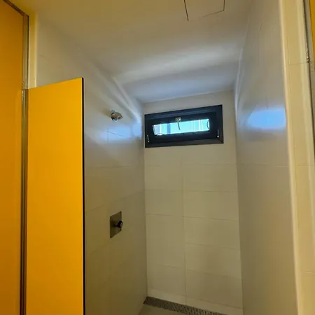 Bateau-hôtel Experience Fantastique De Berce Par La Pres De Barcelone