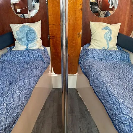 Experience Fantastique De Berce Par La Pres De Barcelone